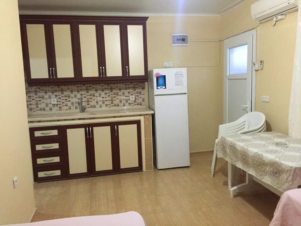 Mali Beach Aparthotel Siğacık Стая снимка